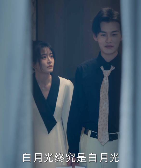 短剧《夫人居然不作妖了$吴鑫》
