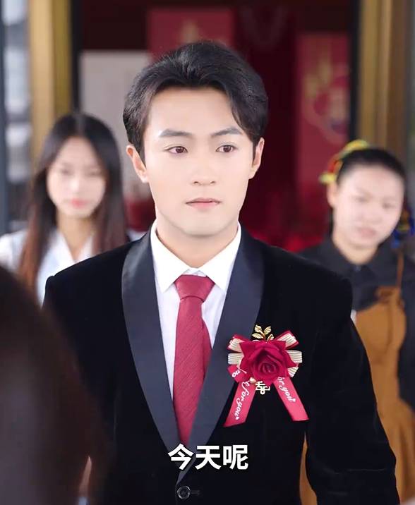 短剧《喜宴惊局$孙梦涵》